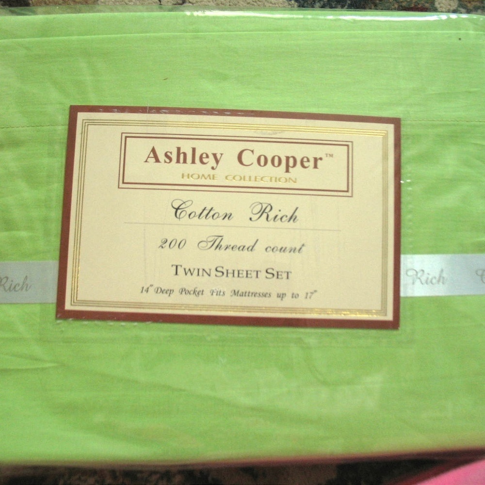 Ashley Cooper Sheet Set Twin New!